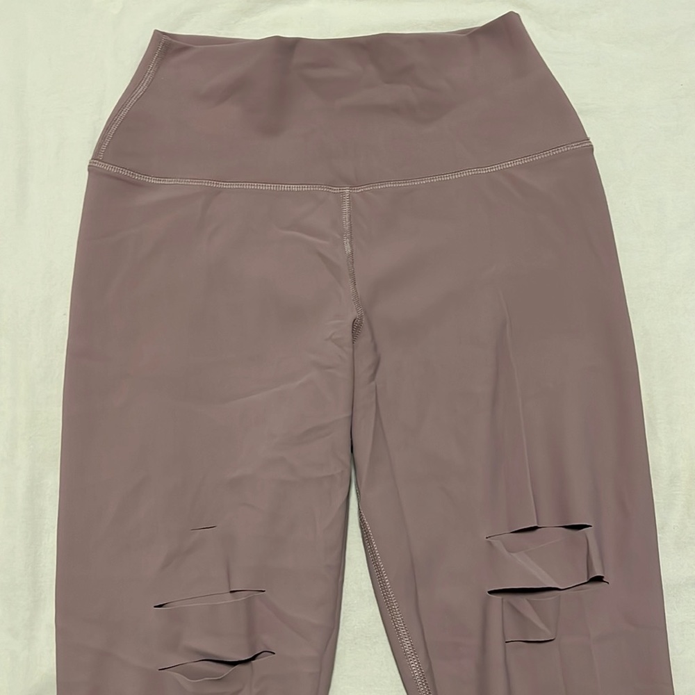 ALO HIGH WAISTED LEGGINGS SIZE SMALL